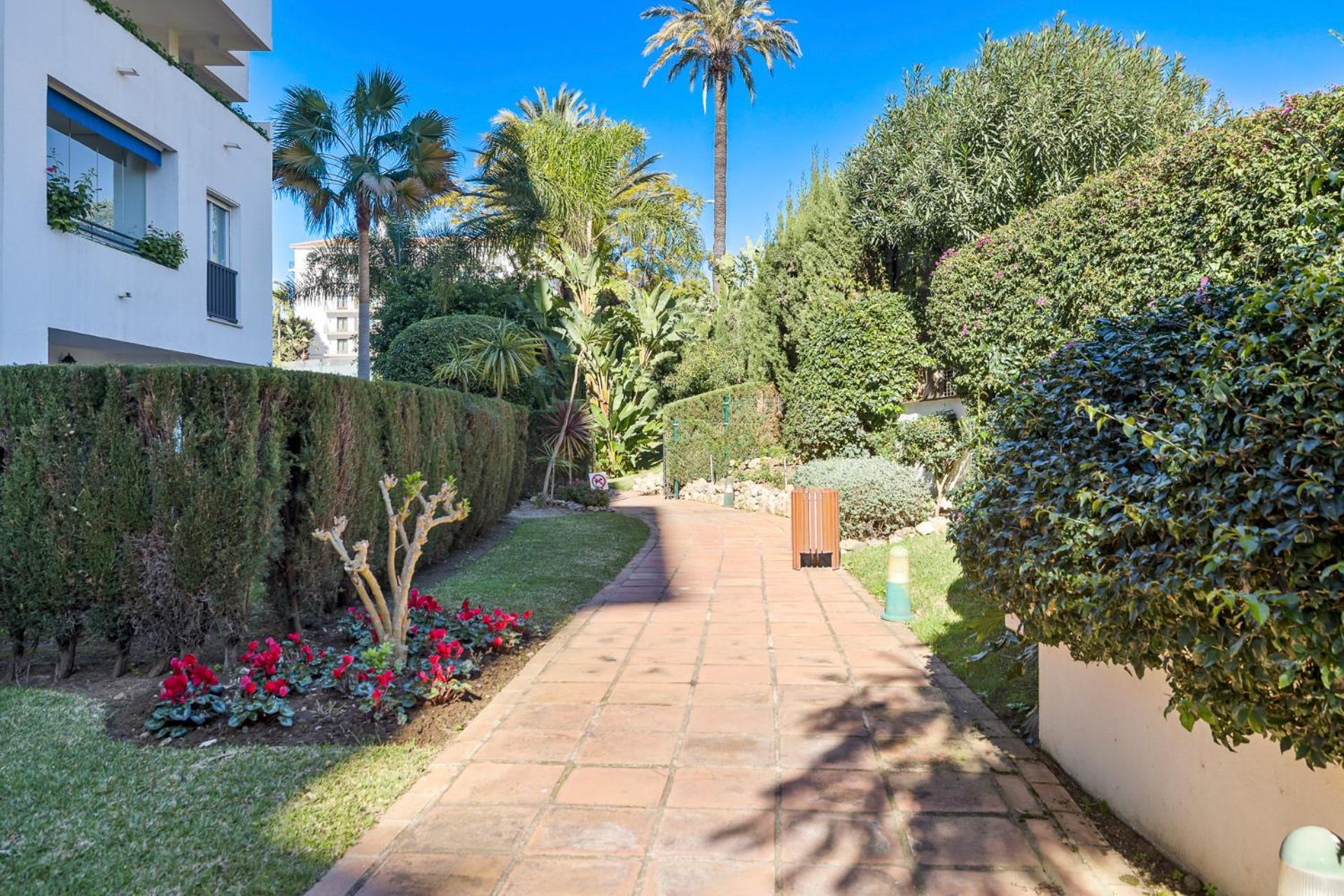 Charming&spacious apartment in Medina Garden - Puerto Banús Marbella Exterior foto